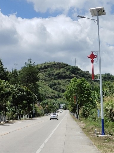 降低長期投入+環(huán)保適配，太陽能工程路燈為何受工程方持續(xù)青睞？