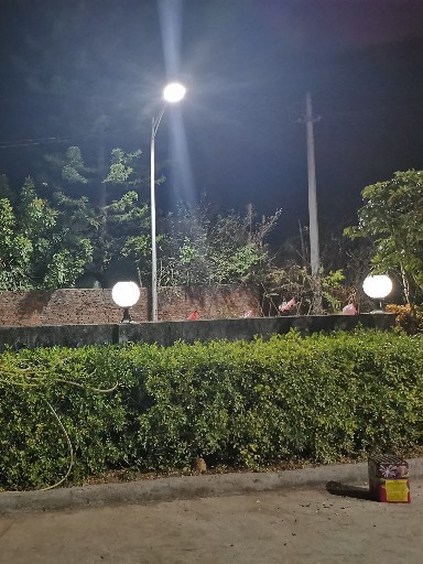 城鄉(xiāng)基建提速期，太陽能工程路燈為何成剛需爆款？
